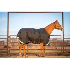 Rambo Original Turnout W/Leg Arches 200g - Black/Green/Red